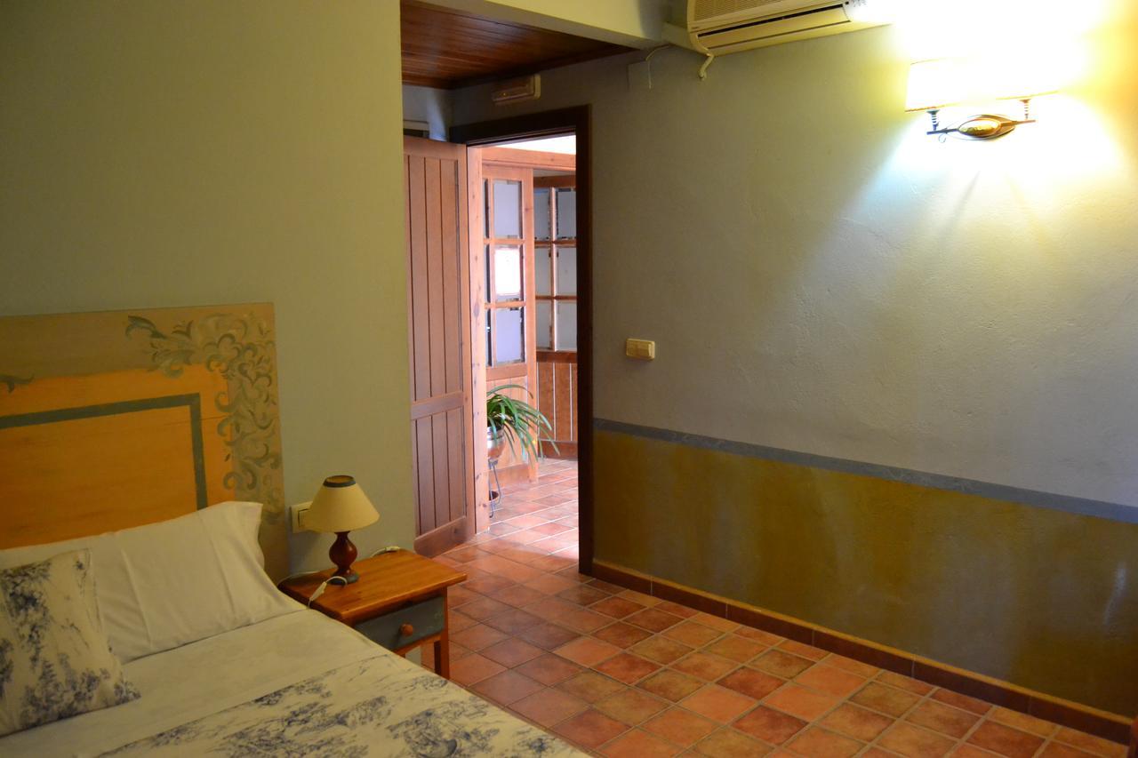 Hostal Toribio Galaroza Exterior foto
